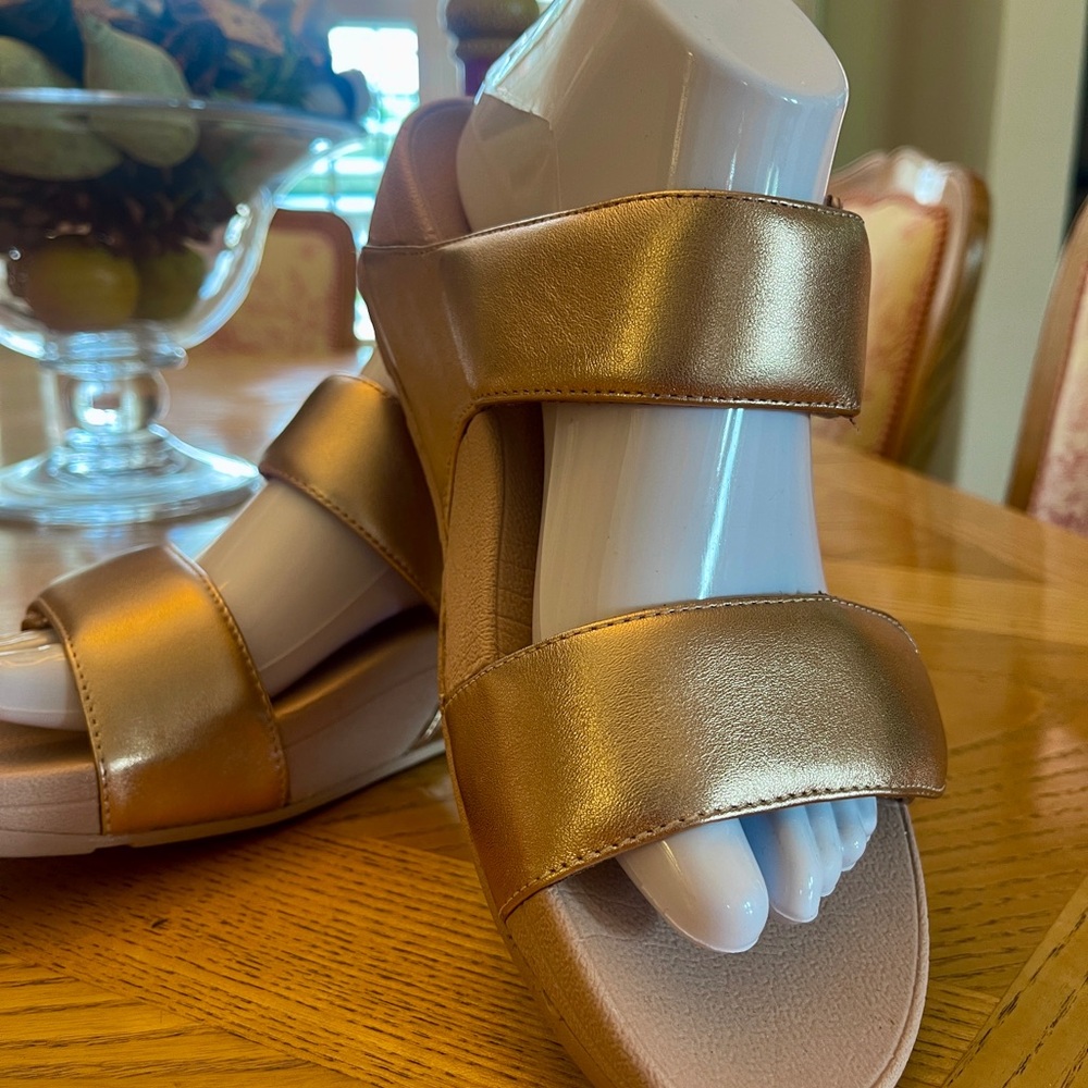 Rose Gold Fitflops